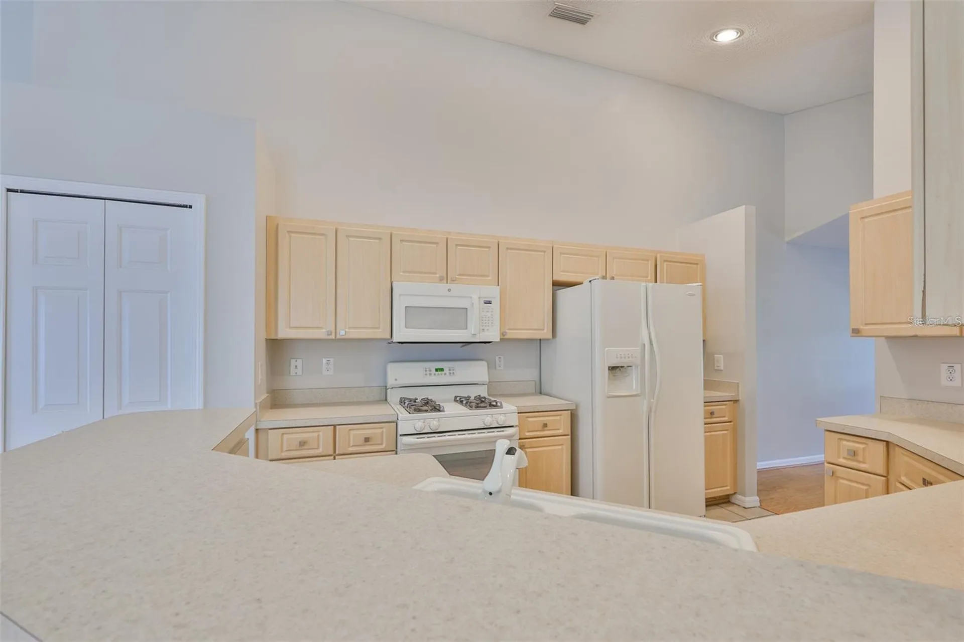 6610 Cambridge Park Drive Apollo Beach FL 33572