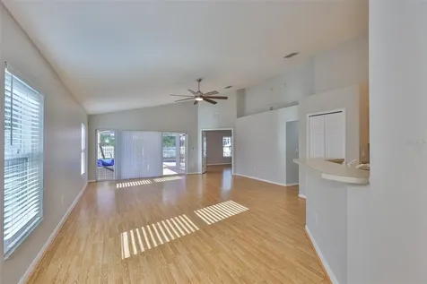 6610 Cambridge Park Drive Apollo Beach FL 33572