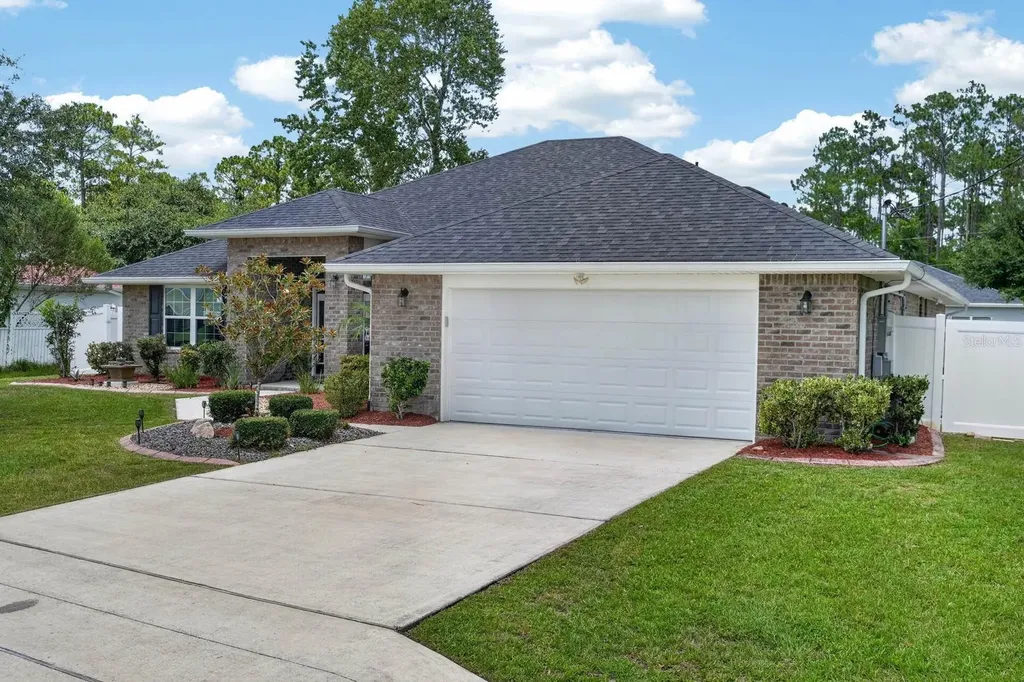 24 Lincoln Lane Palm Coast FL 32137