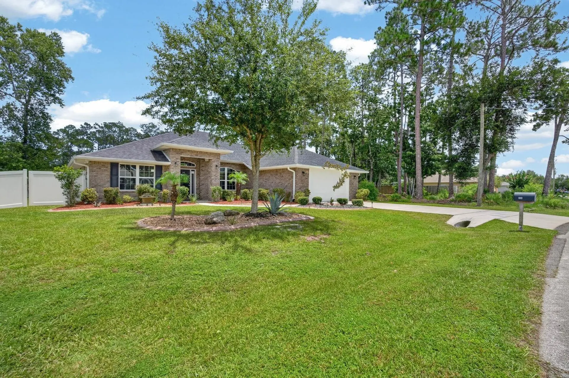24 Lincoln Lane Palm Coast FL 32137