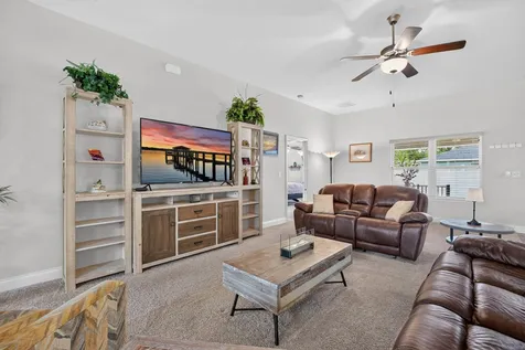 24 Lincoln Lane Palm Coast FL 32137