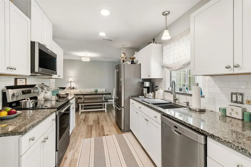 1207 Kapok Circle Clearwater FL 33759