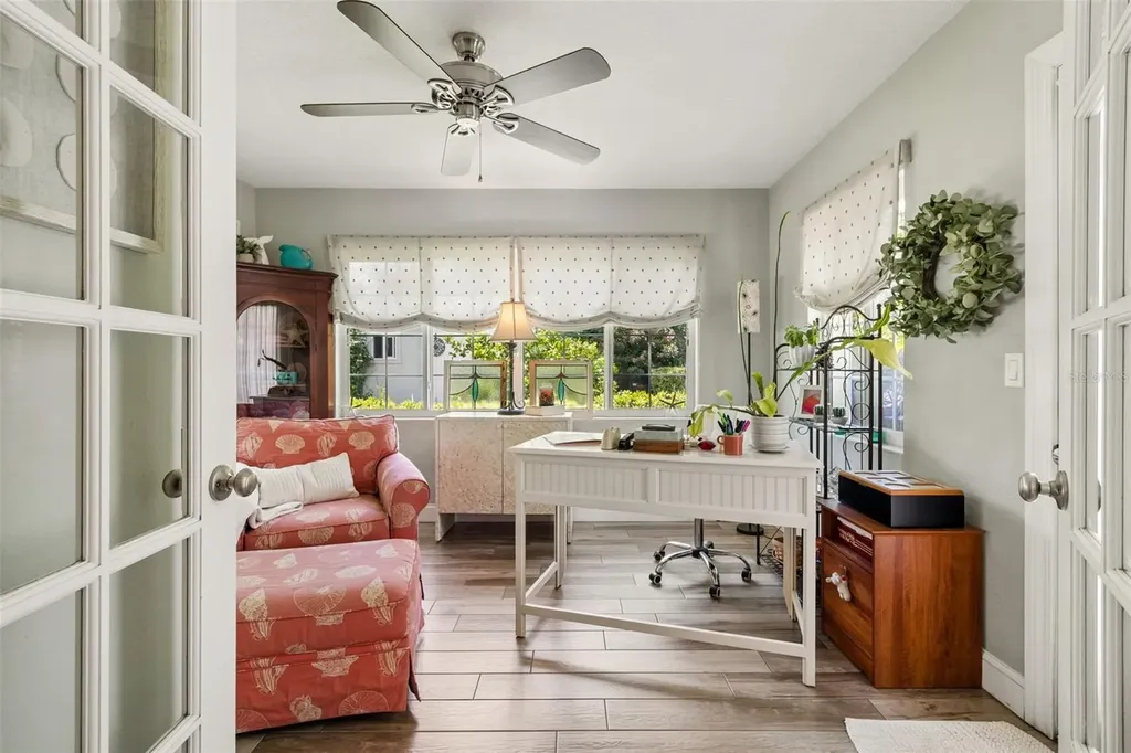 1207 Kapok Circle Clearwater FL 33759