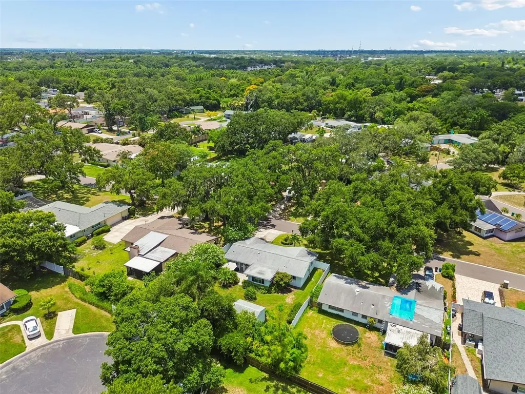 1207 Kapok Circle Clearwater FL 33759