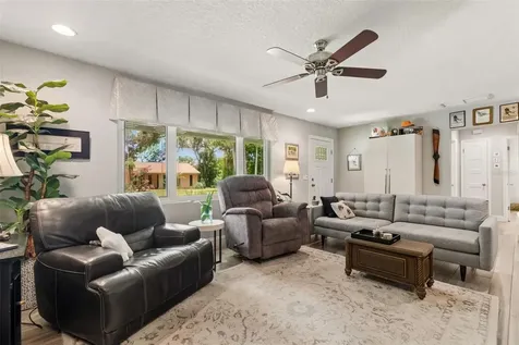 1207 Kapok Circle Clearwater FL 33759