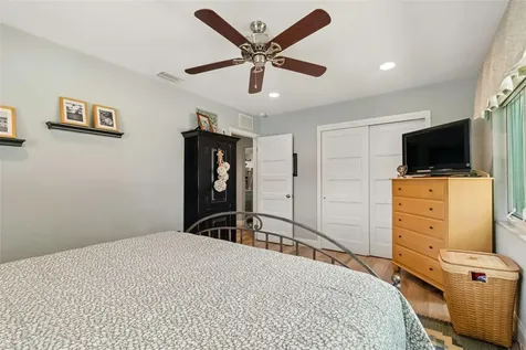 1207 Kapok Circle Clearwater FL 33759