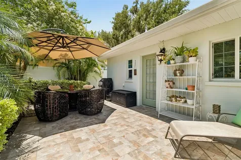 1207 Kapok Circle Clearwater FL 33759
