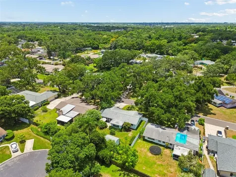 1207 Kapok Circle Clearwater FL 33759