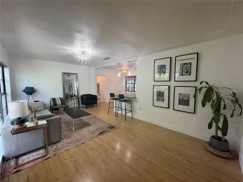 309 Deer Park Avenue Tampa FL 33617