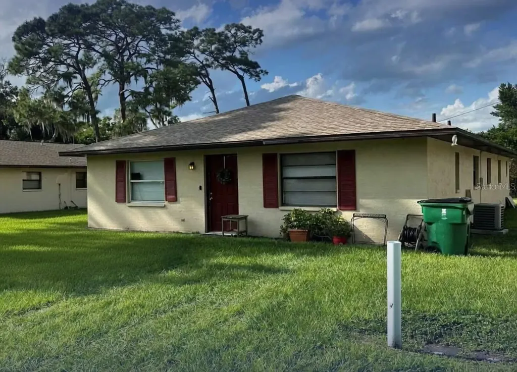 4851 16th Street Zephyrhills FL 33542