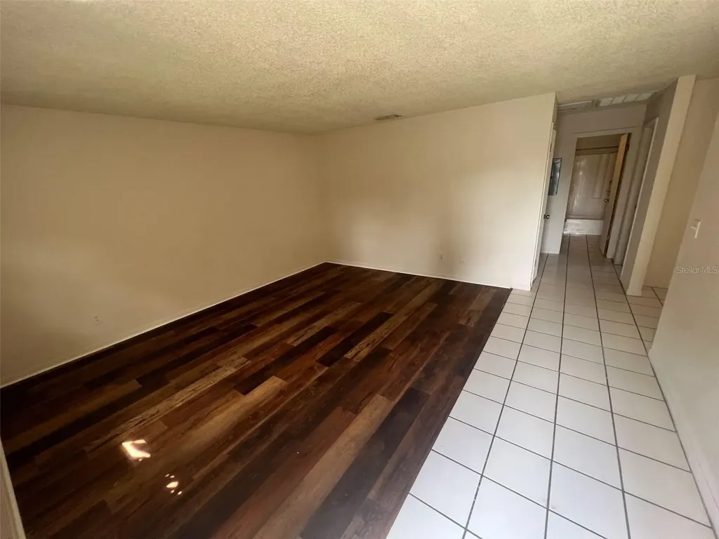 4851 16th Street Zephyrhills FL 33542