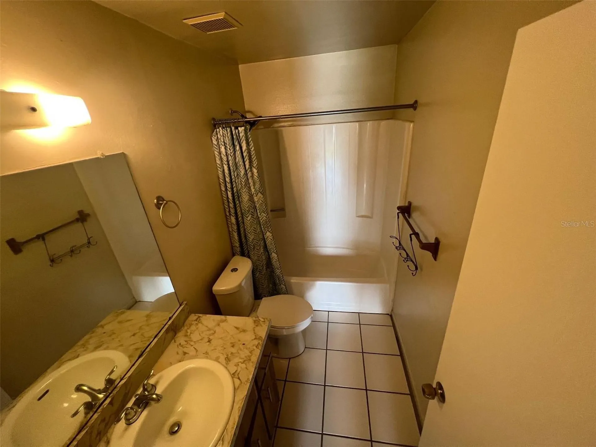 4851 16th Street Zephyrhills FL 33542