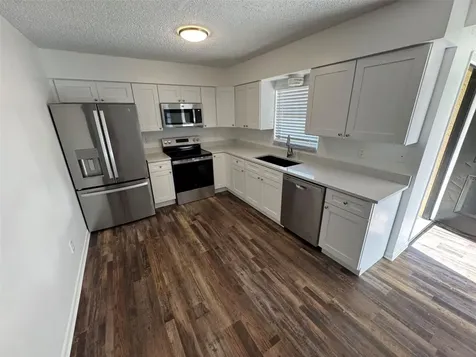 4851 16th Street Zephyrhills FL 33542