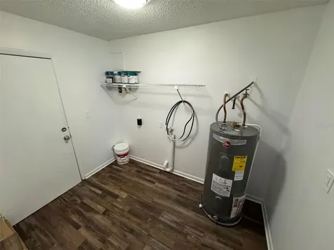 4851 16th Street Zephyrhills FL 33542