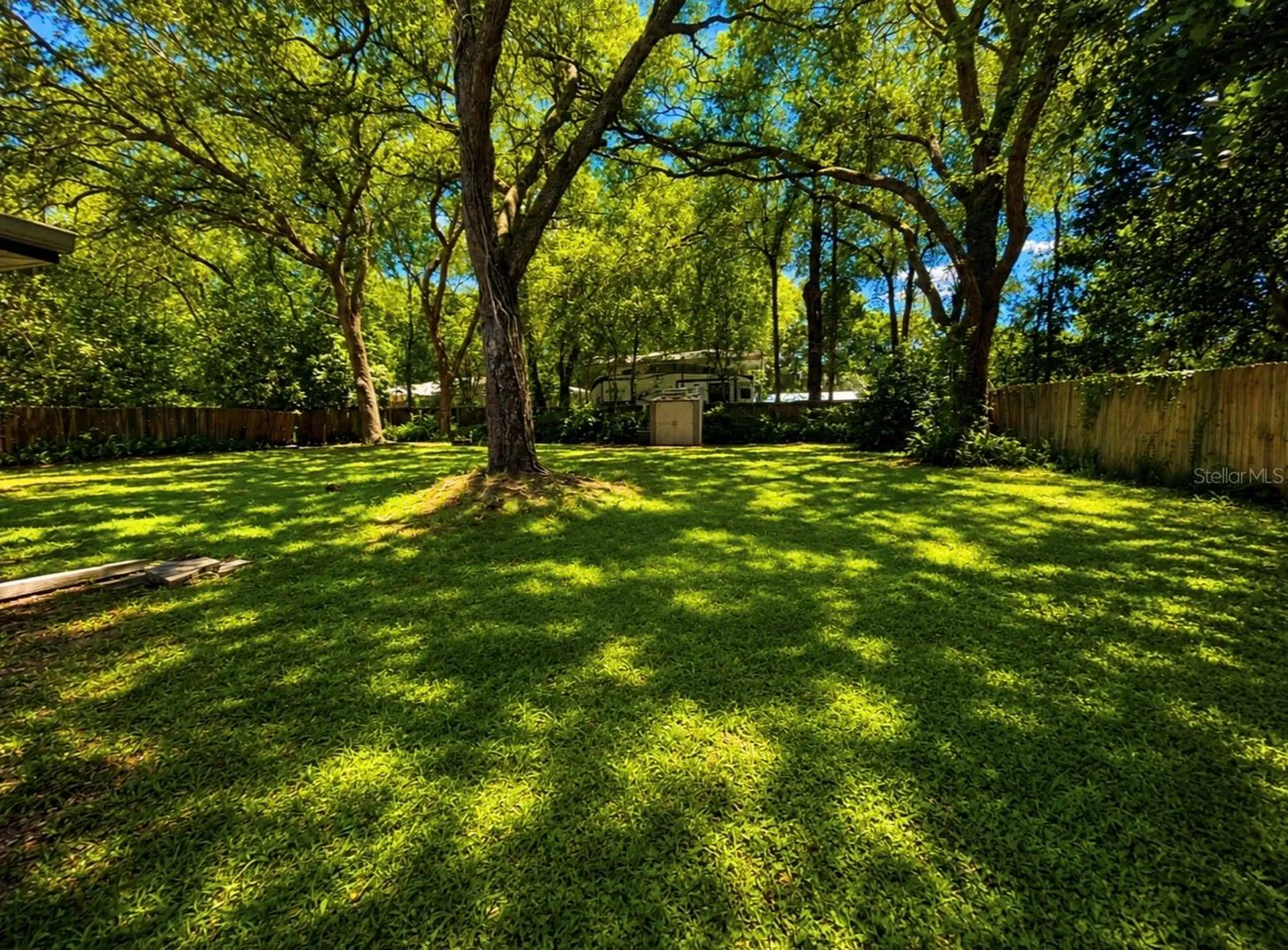 1116 E Winnemissett Avenue Deland FL 32724