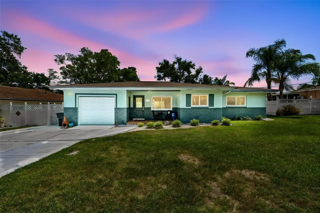 3282 Honeysuckle Road Largo FL 33770