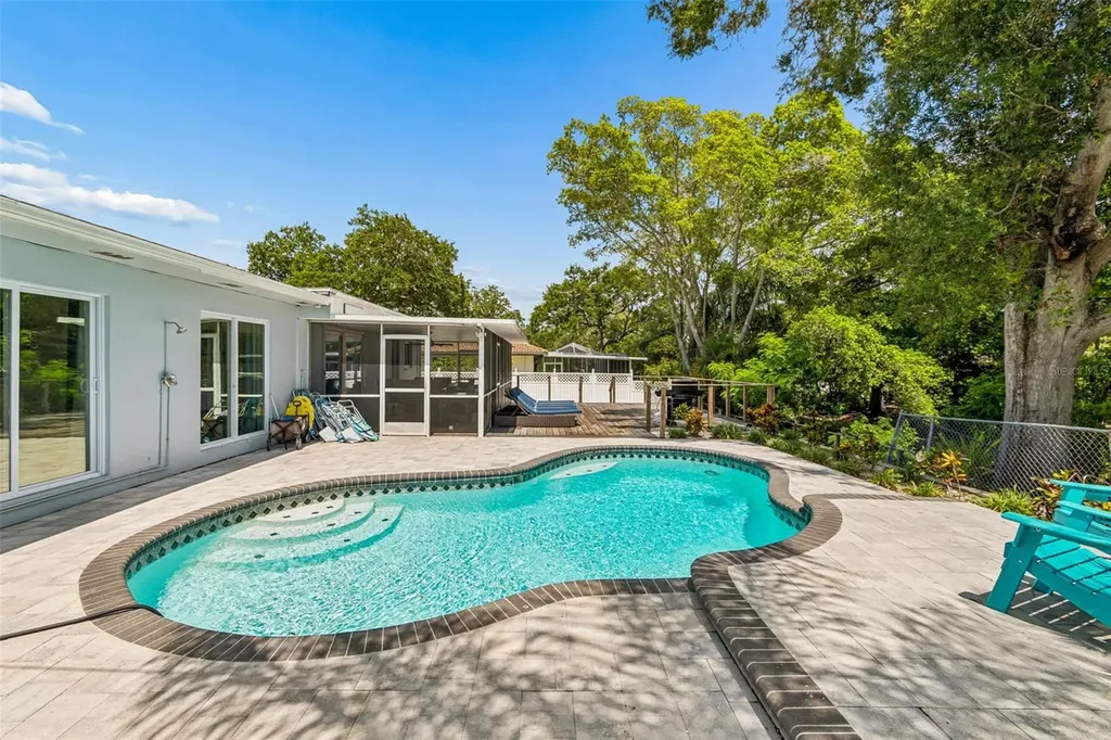 3282 Honeysuckle Road Largo FL 33770
