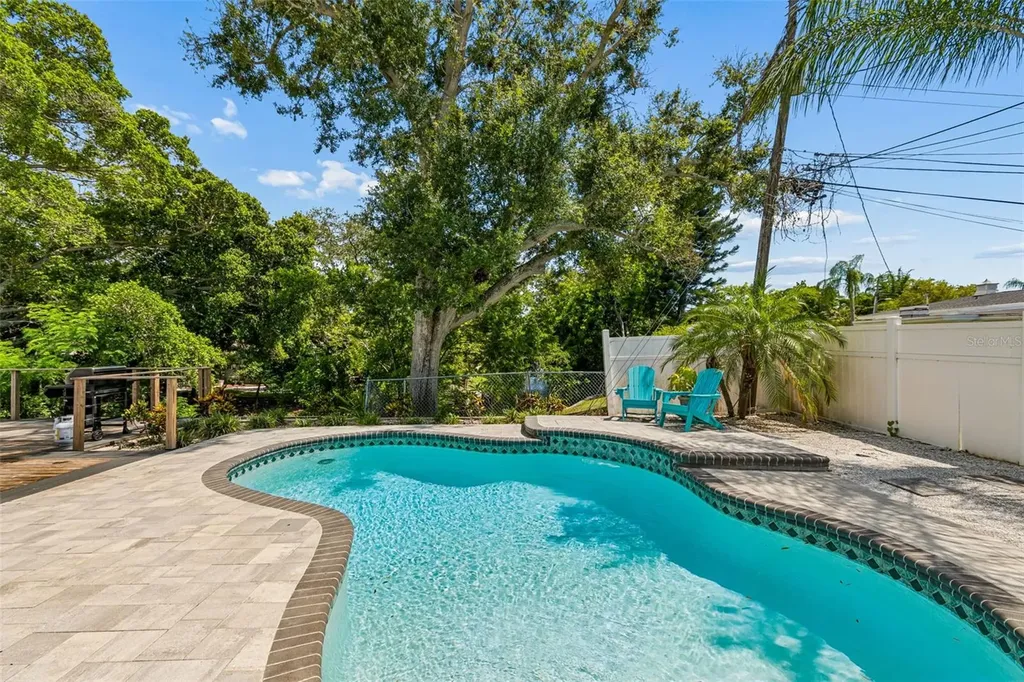 3282 Honeysuckle Road Largo FL 33770