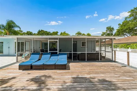 3282 Honeysuckle Road Largo FL 33770