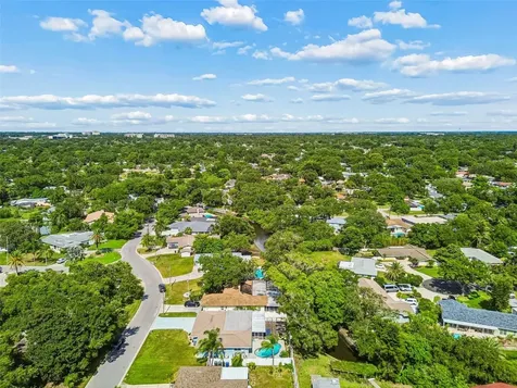 3282 Honeysuckle Road Largo FL 33770
