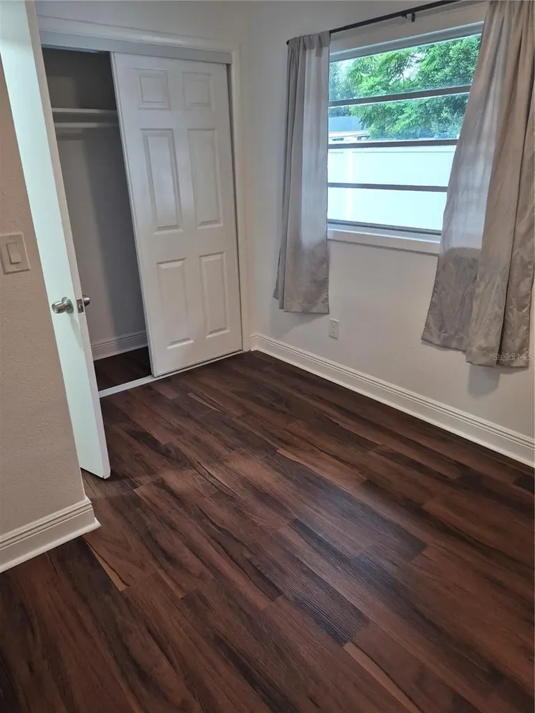 1402 E Bougainvillea Avenue Tampa FL 33612