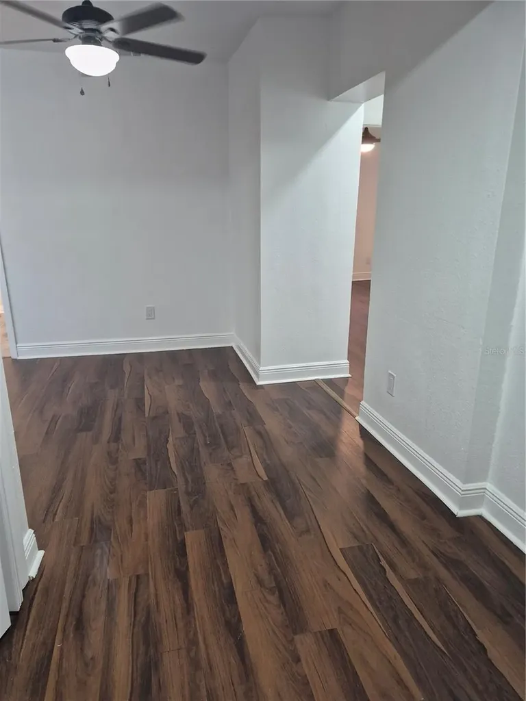 1402 E Bougainvillea Avenue Tampa FL 33612