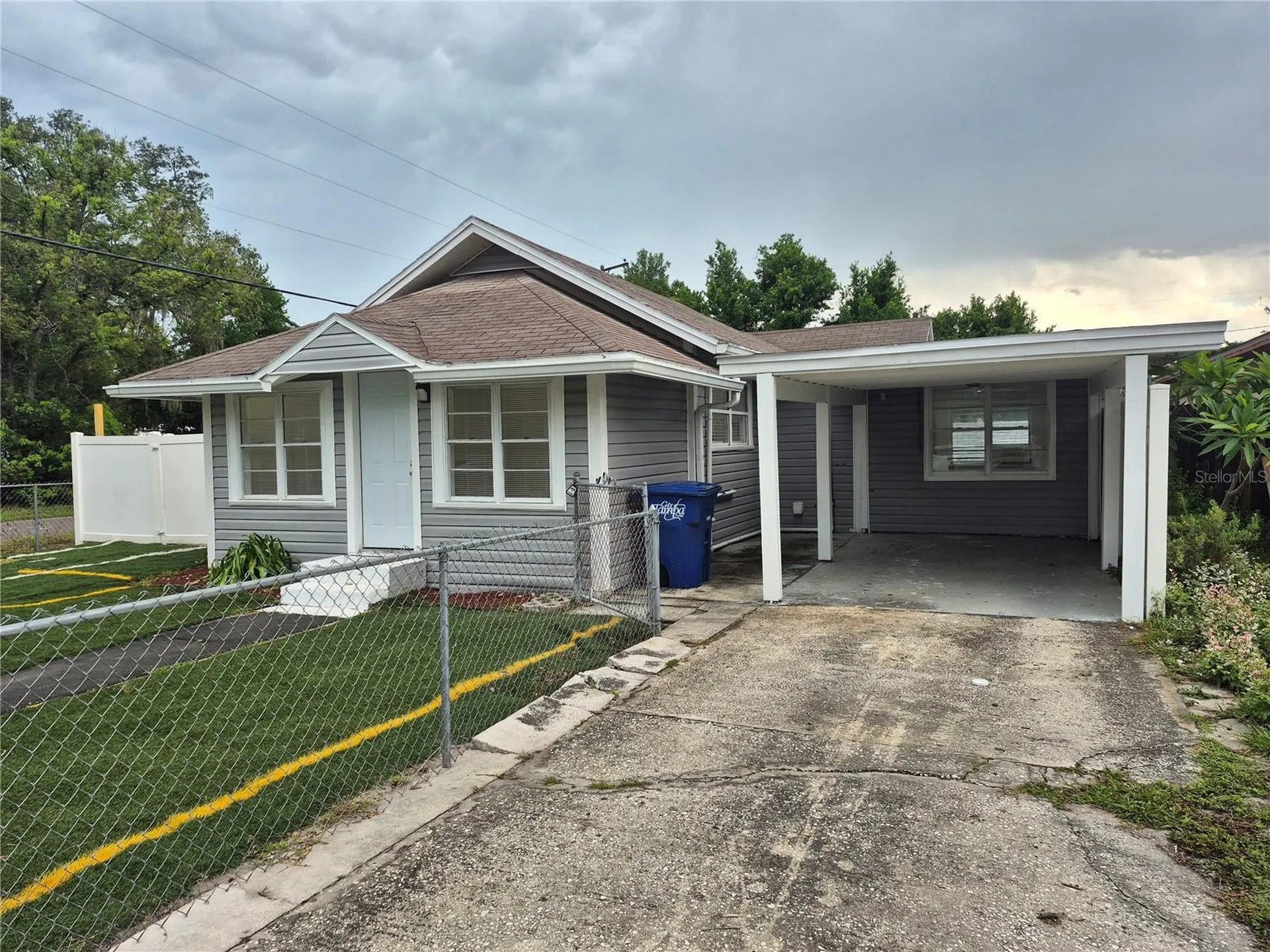 1402 E Bougainvillea Avenue Tampa FL 33612