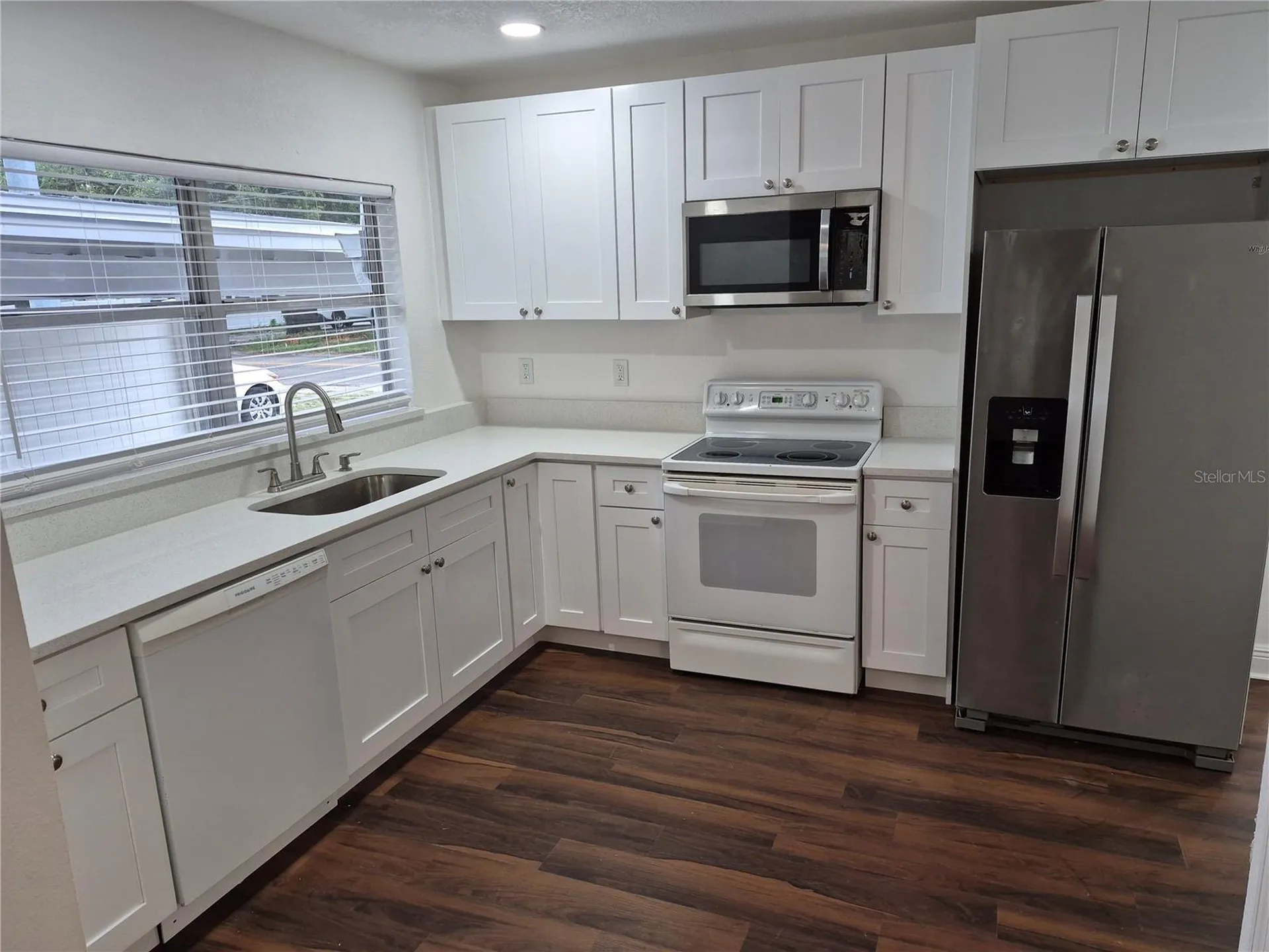 1402 E Bougainvillea Avenue Tampa FL 33612