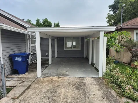 1402 E Bougainvillea Avenue Tampa FL 33612