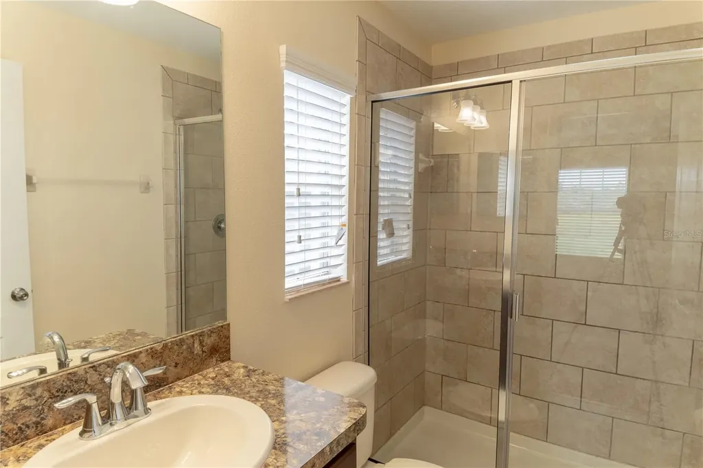 31235 Claridge Place Wesley Chapel FL 33543
