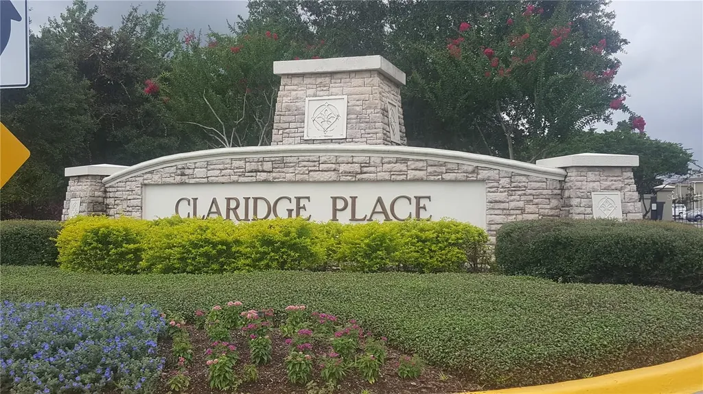 31235 Claridge Place Wesley Chapel FL 33543
