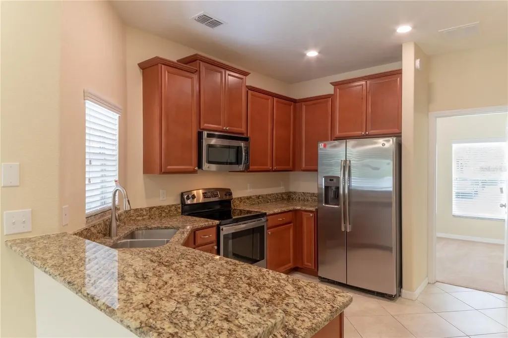 31235 Claridge Place Wesley Chapel FL 33543