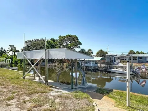829 E 7th Street Englewood FL 34223