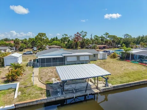 829 E 7th Street Englewood FL 34223