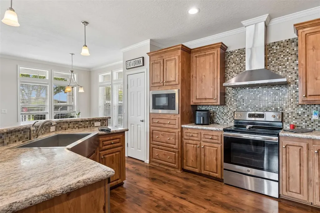 124 Pindo Palm Street W Largo FL 33770