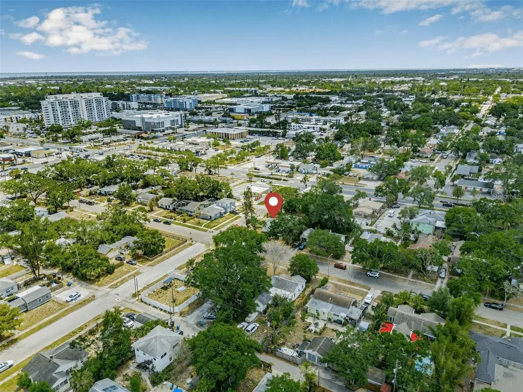 3500 6th Avenue N St Petersburg FL 33713