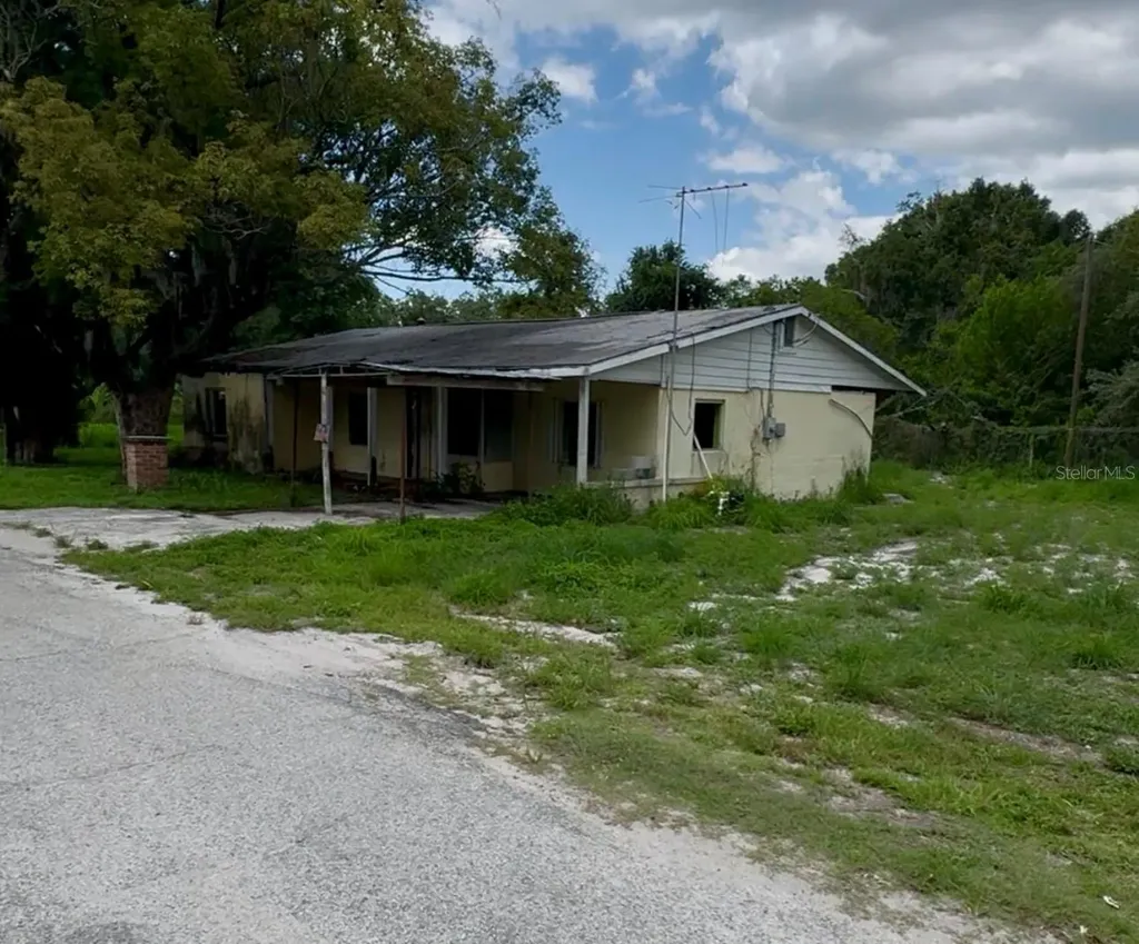 131 E Bay Boulevard S Lake Wales FL 33859