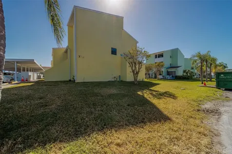1 Windrush Boulevard Indian Rocks Beach FL 33785