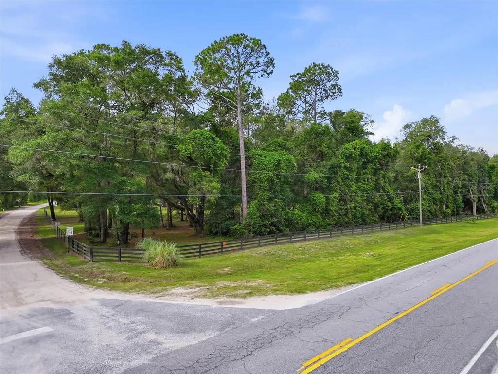 00 SW County Road 18 Fort White FL 32038