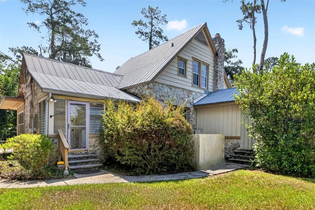 1220 NW 18th Avenue Gainesville FL 32609