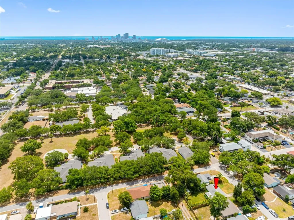4011 7th Avenue N St Petersburg FL 33713