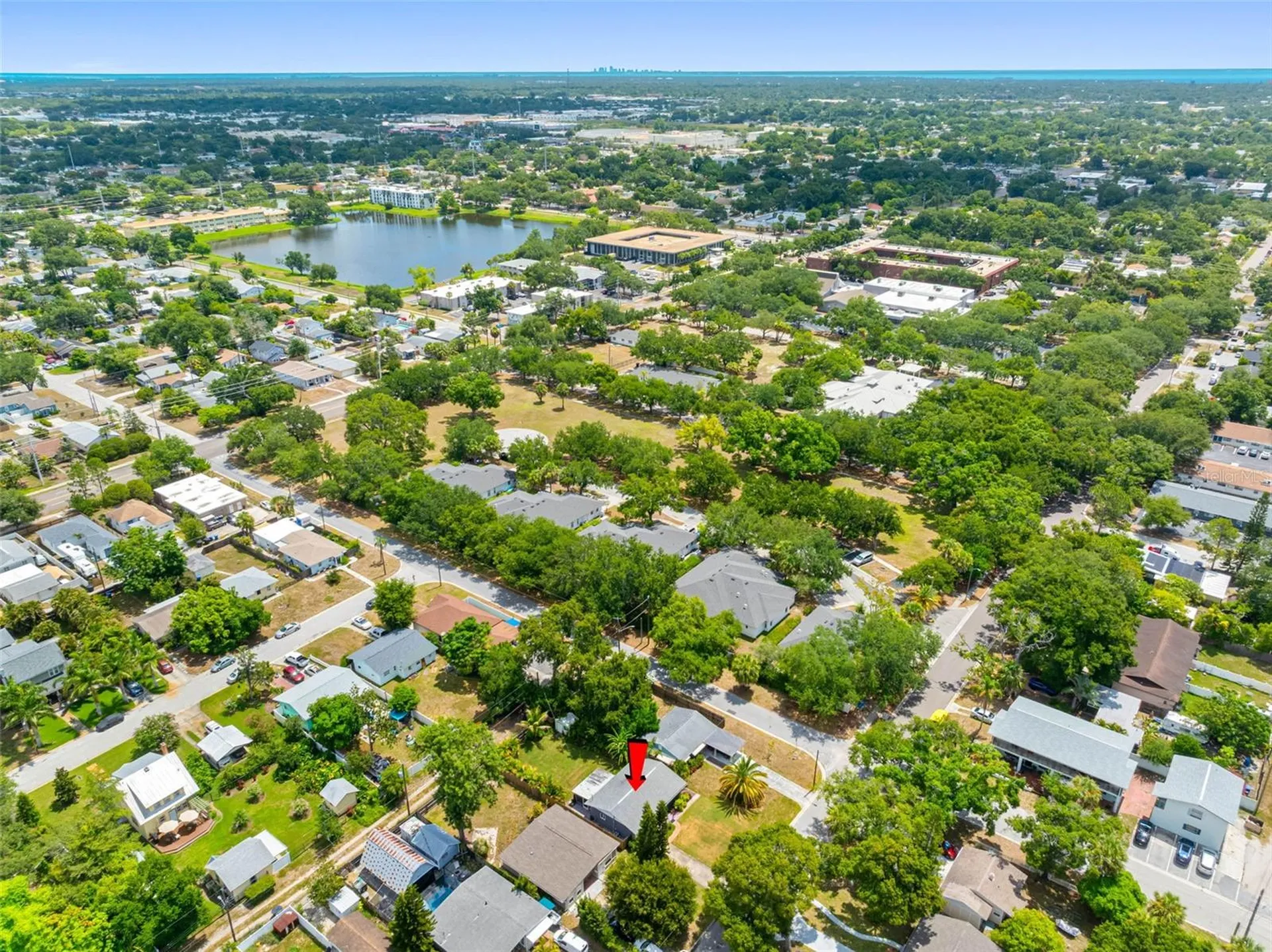 4011 7th Avenue N St Petersburg FL 33713