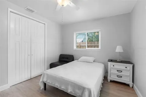 4011 7th Avenue N St Petersburg FL 33713