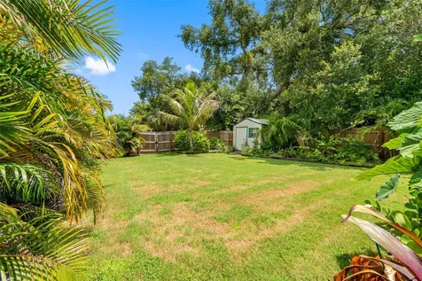 4011 7th Avenue N St Petersburg FL 33713