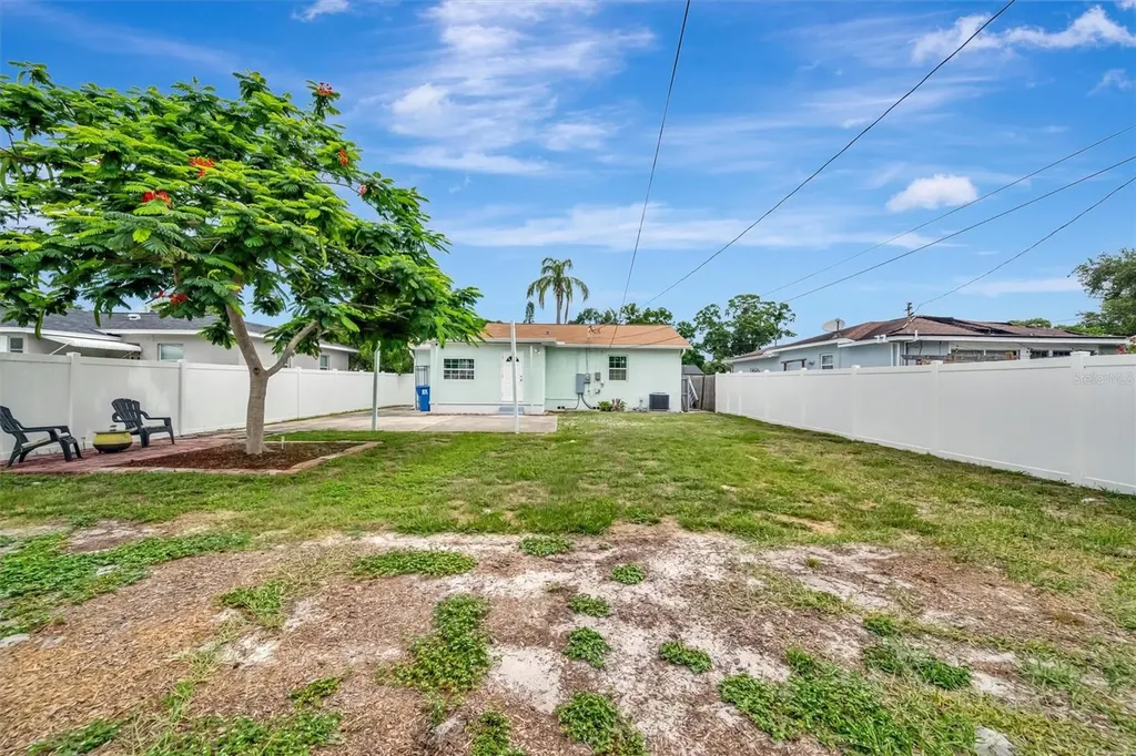 3144 33rd Avenue N St Petersburg FL 33713
