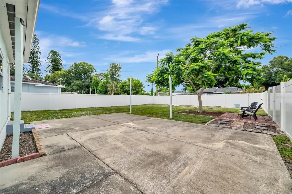 3144 33rd Avenue N St Petersburg FL 33713