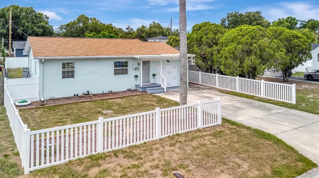3144 33rd Avenue N St Petersburg FL 33713
