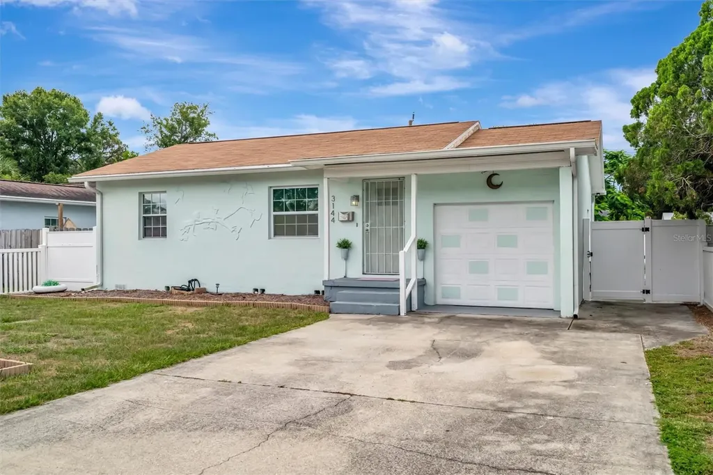3144 33rd Avenue N St Petersburg FL 33713