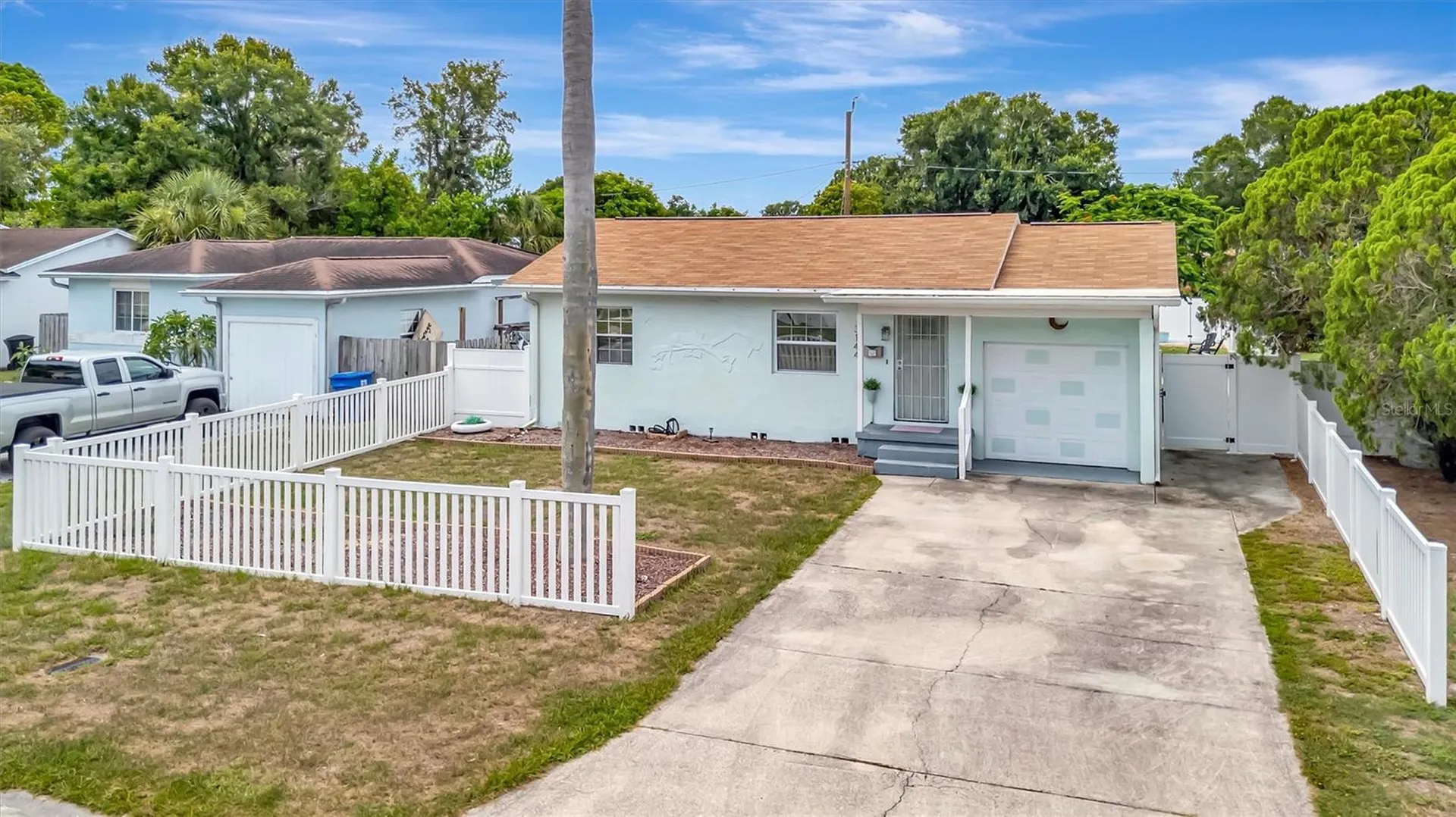 3144 33rd Avenue N St Petersburg FL 33713