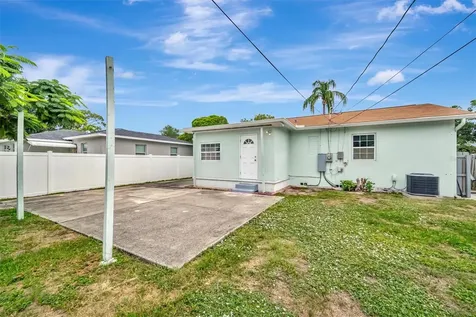 3144 33rd Avenue N St Petersburg FL 33713